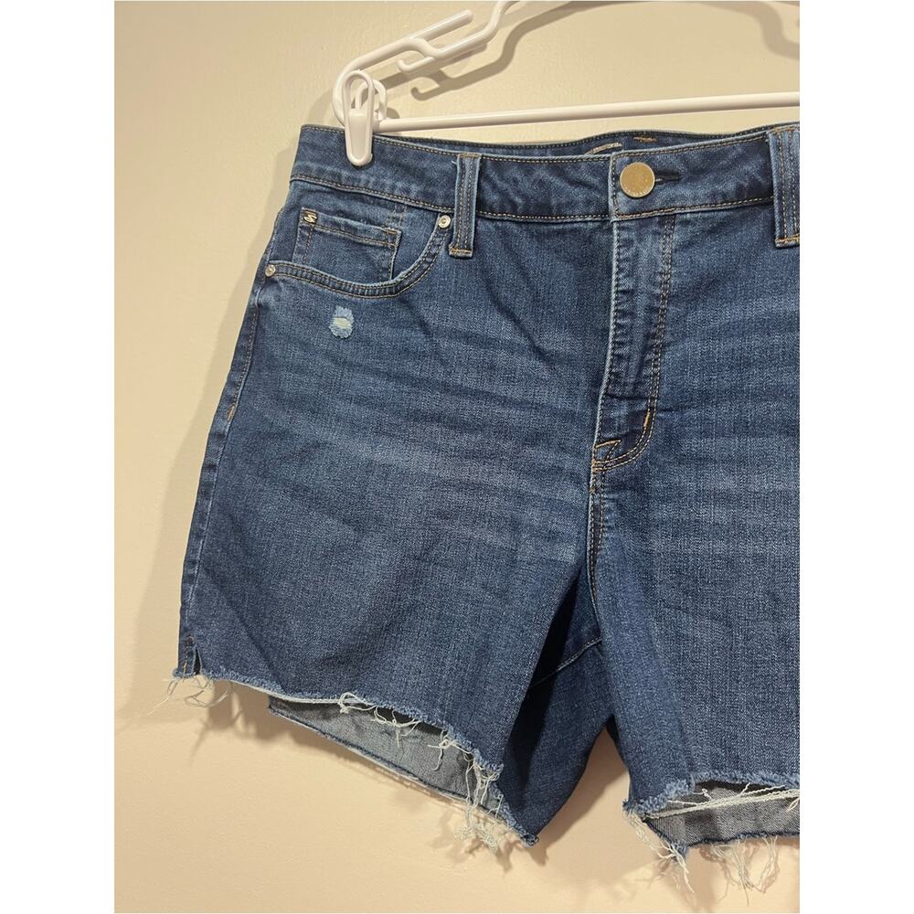 Seven7 Dark Blue Distressed Weekend Denim Shorts Size 16 - Picture 3 of 5